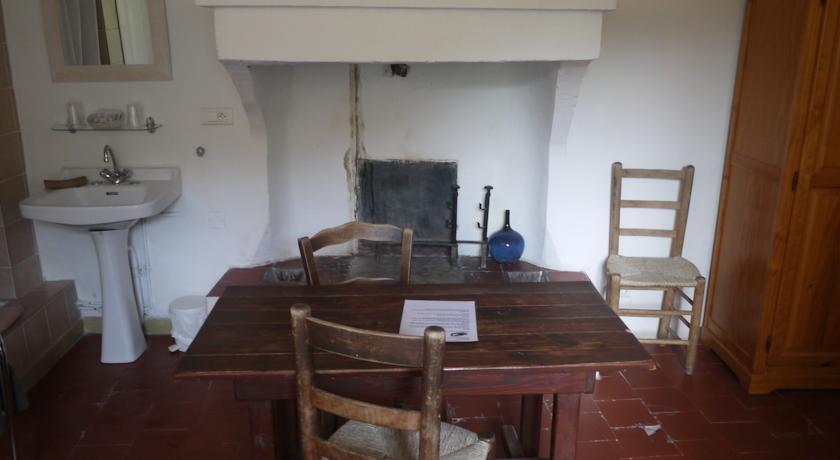 Auberge Des Seguins Buoux Kamer foto