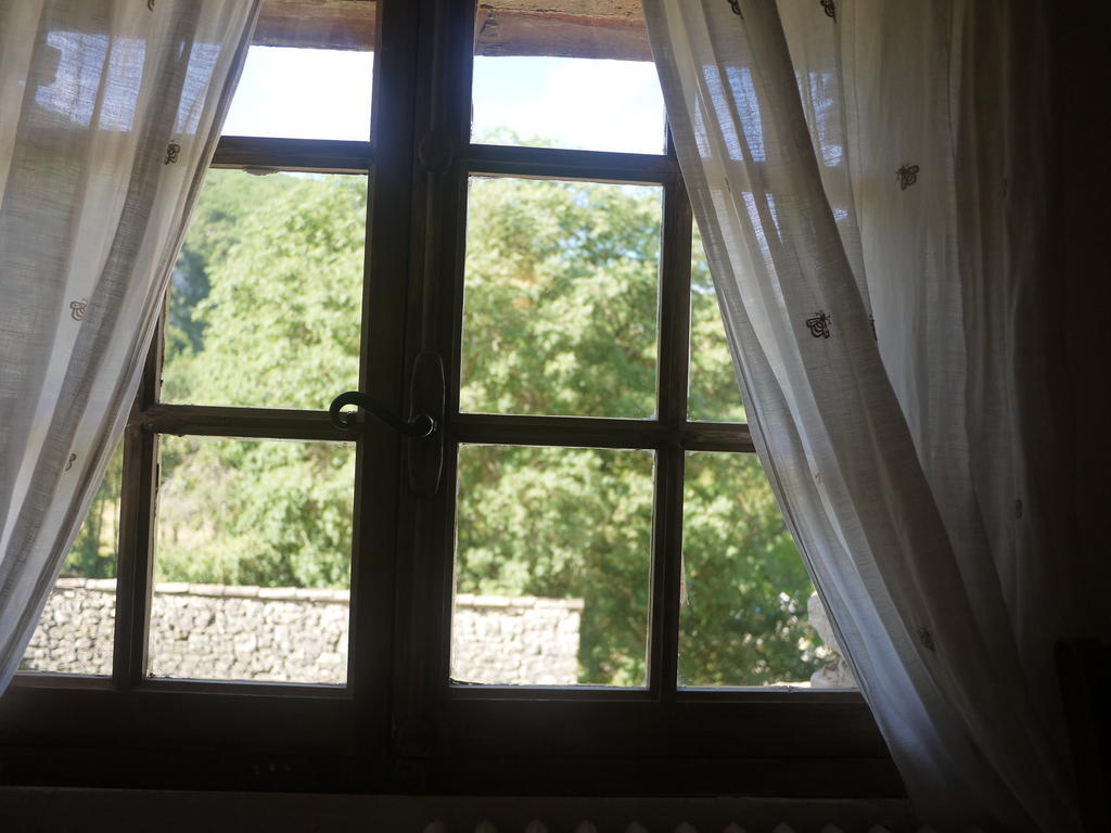 Auberge Des Seguins Buoux Kamer foto