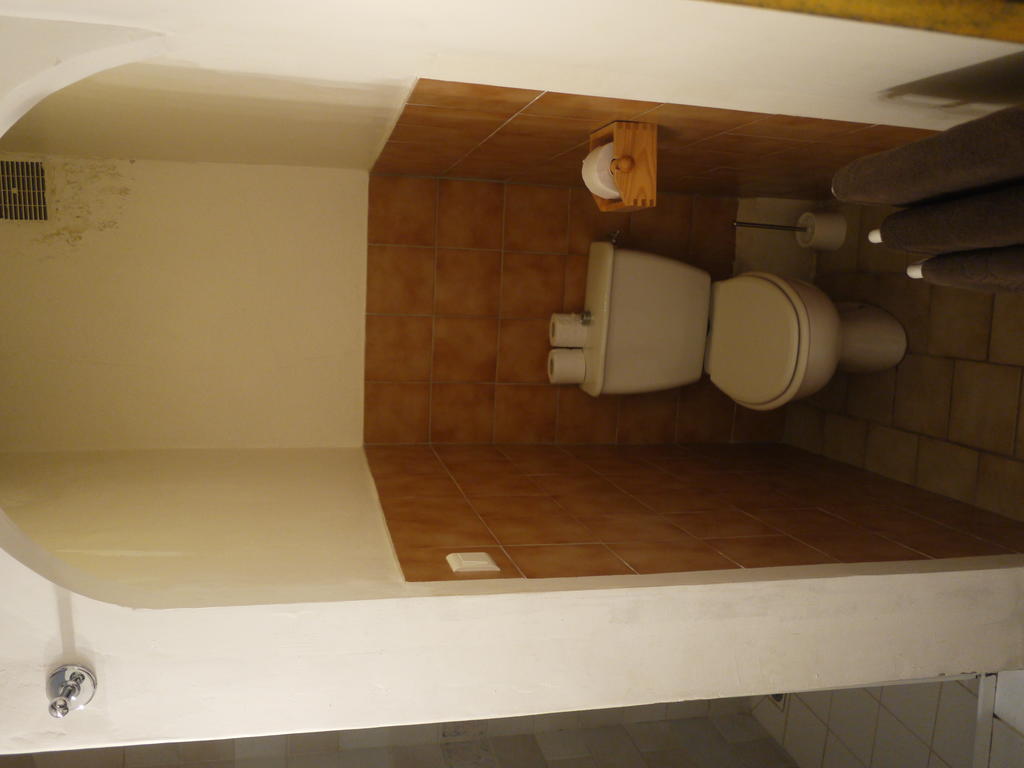 Auberge Des Seguins Buoux Kamer foto