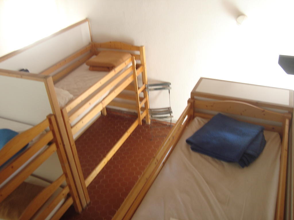 Auberge Des Seguins Buoux Kamer foto